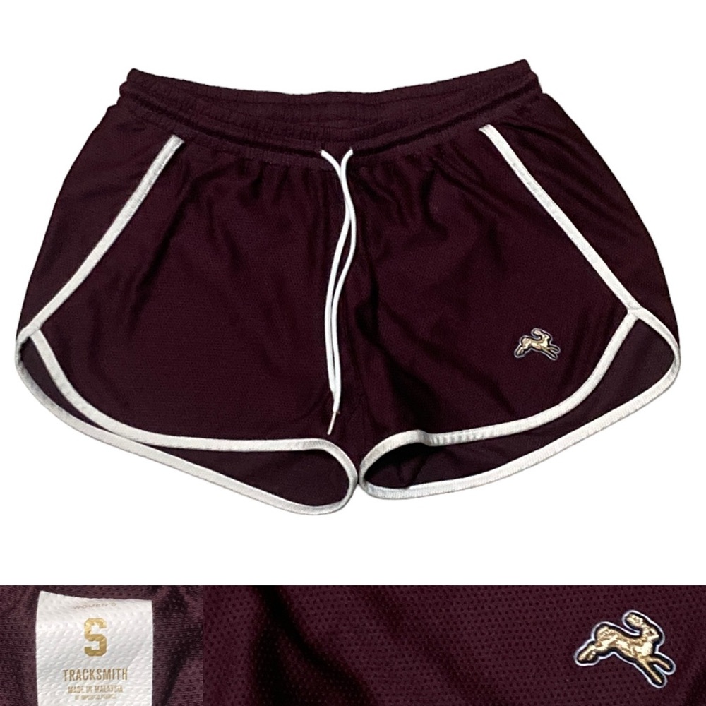 Tracksmith Van Cortlandt Shorts 2.5” Women’s size Small in Burgundy / White